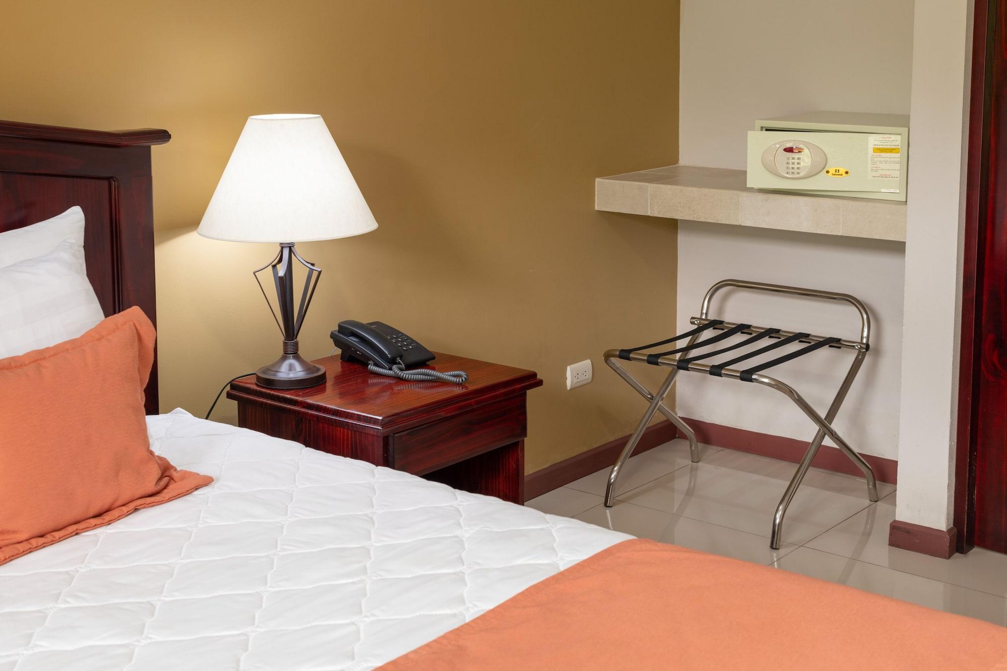 Hotel Magic Mountain La Fortuna Bagian luar foto